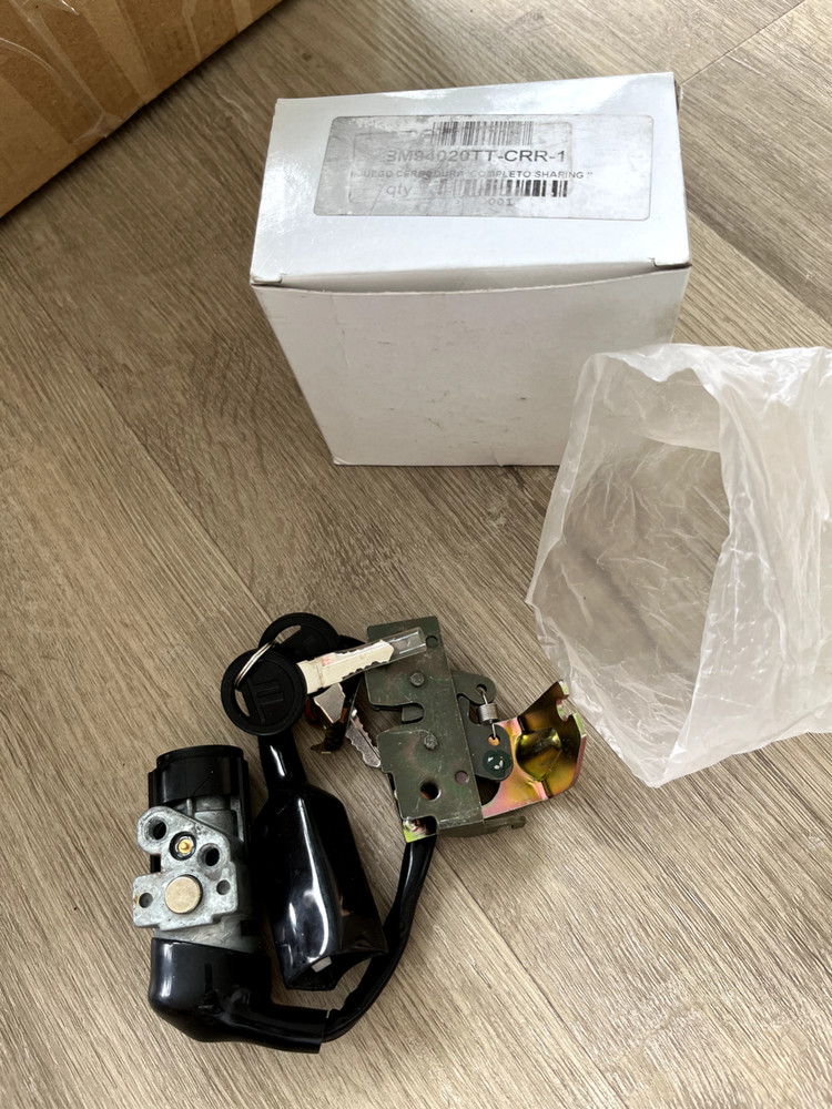 Lock Set 4 Pole Gas Torrot Muvi