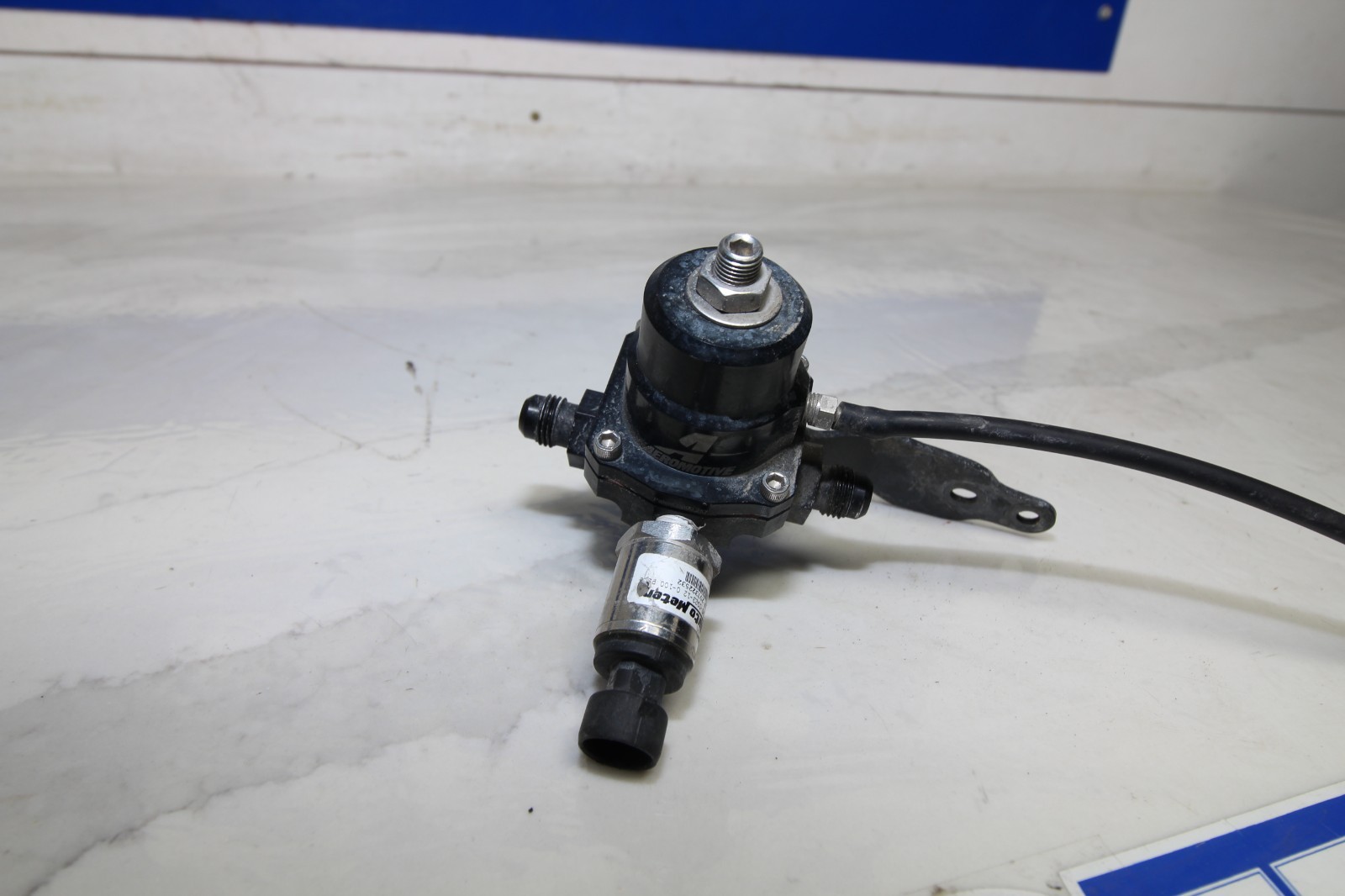 Aeromotive A1000 Fuel Pressure Regulator w/ Sensor Fits Universal