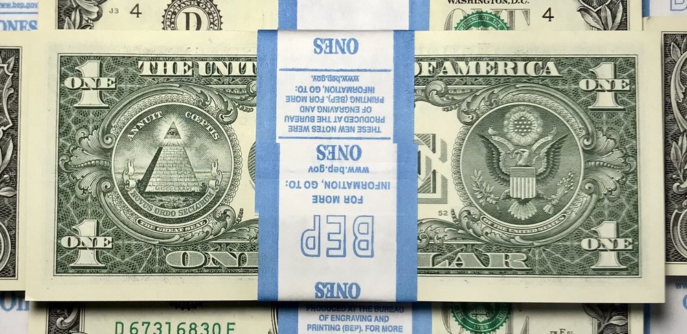 100 - ONE STACK - 2021 ONE DOLLAR CRISP UNCIRCULATED NOTES BEP BRICK CLEVELAND-D