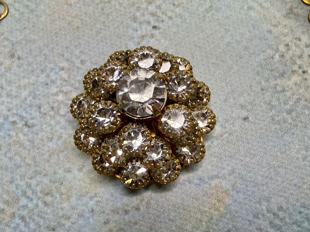 7 Exquisite Swarovski Components