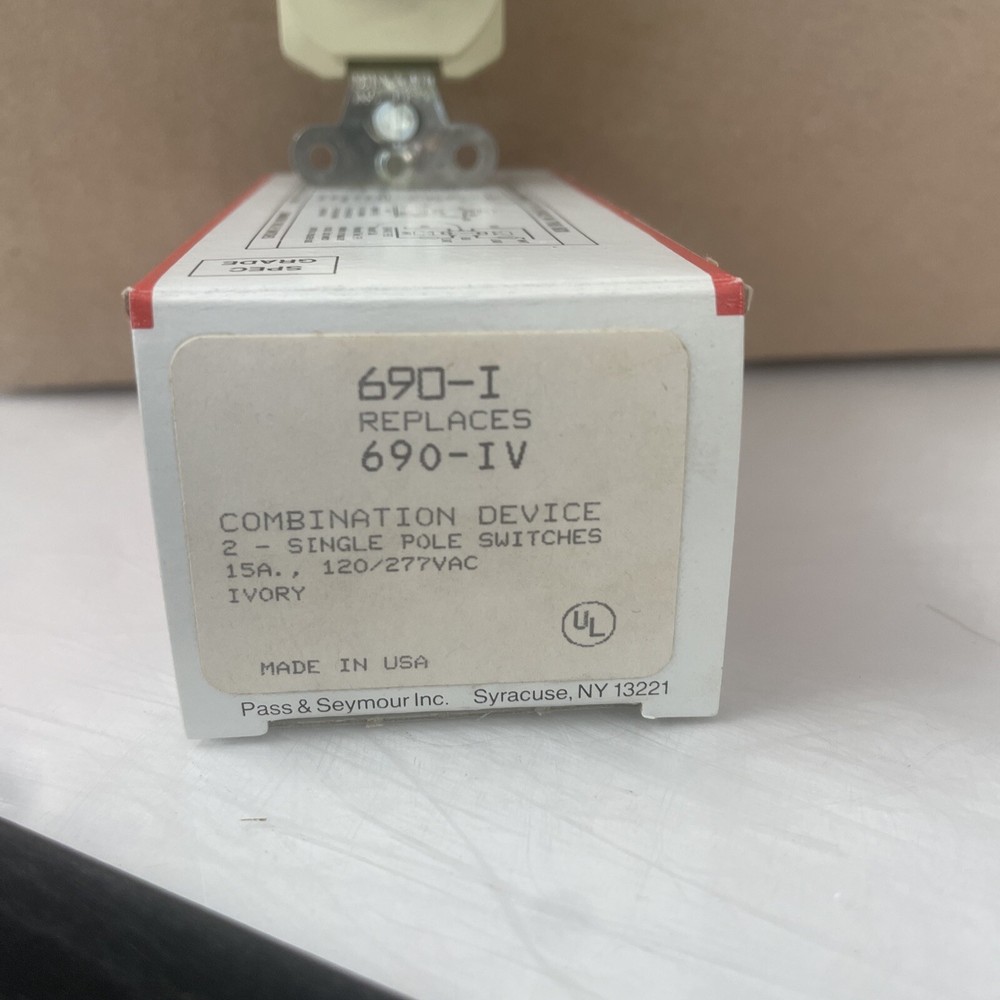 Pass & Seymour 690-I Combination Device
