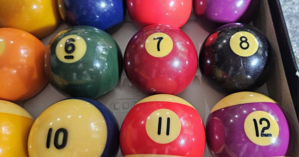Vintage Billards Pool Ball Set