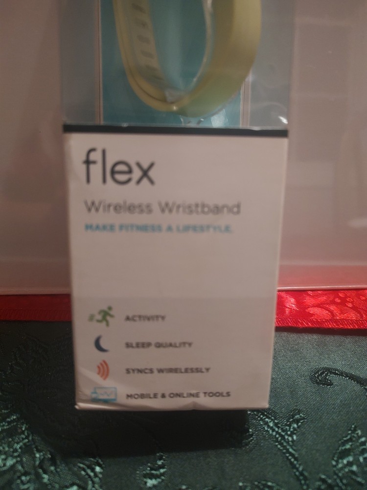 Fitbit wireless wristband untested unopened see description and pics
