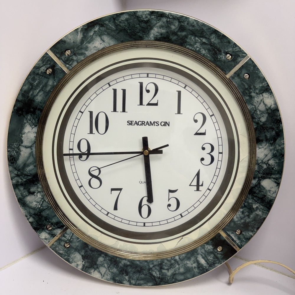 Seagram's Gin Lighted Bar Clock