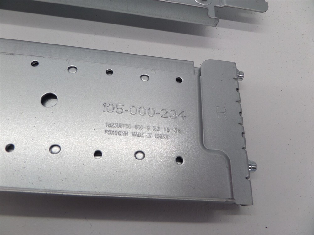 Foxconn 105-000-234 Left & Right Server Rail Kit