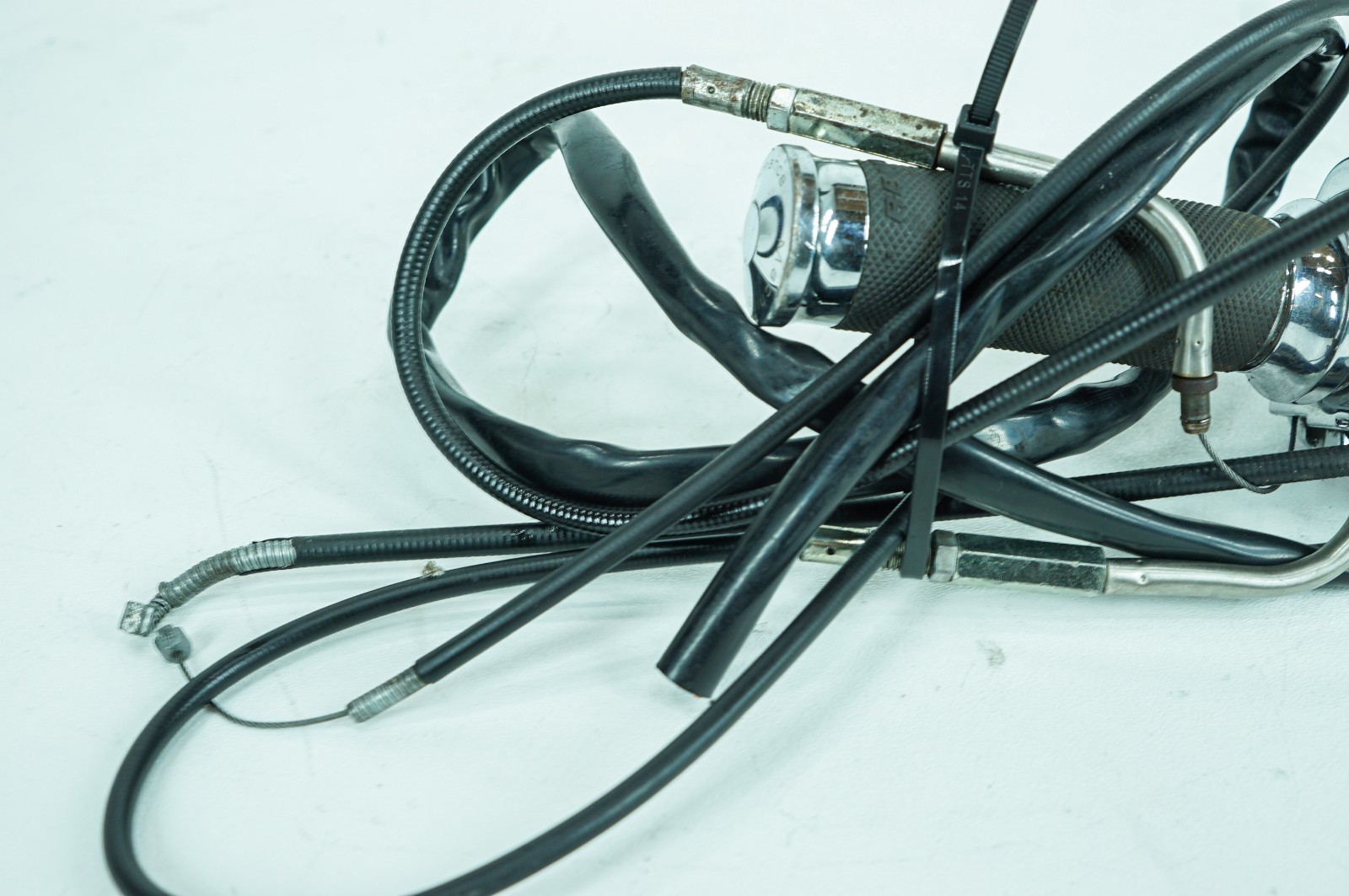 08 Harley Street Glide Touring OEM Right Engine Start Kill Switches Controls