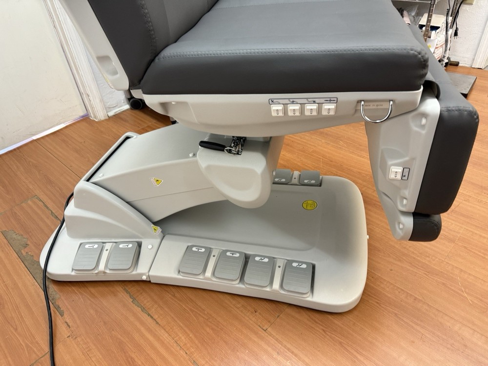 Procedure Exam Table Fully Electronic And Swivel Option Model 646 Et