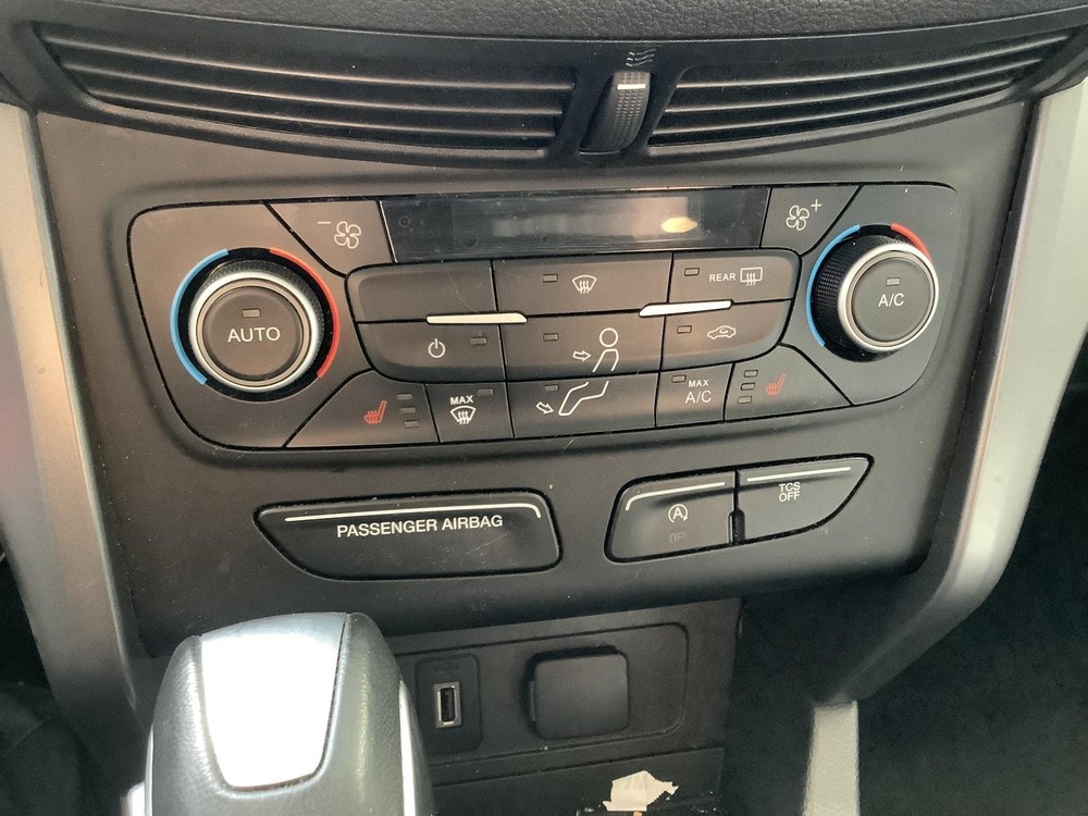 Used A/C Selector Switch fits: 2019 Ford Escape front automatic temperature cont