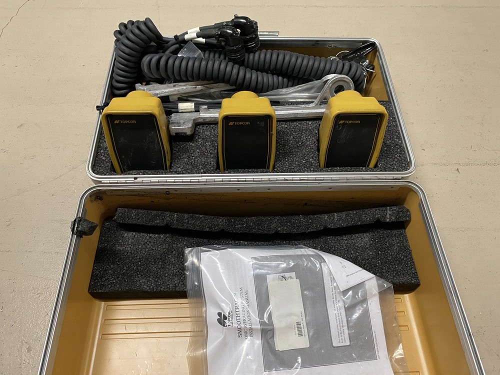 Topcon Sonic tracker averaging system Smoothtrac w/ Cables