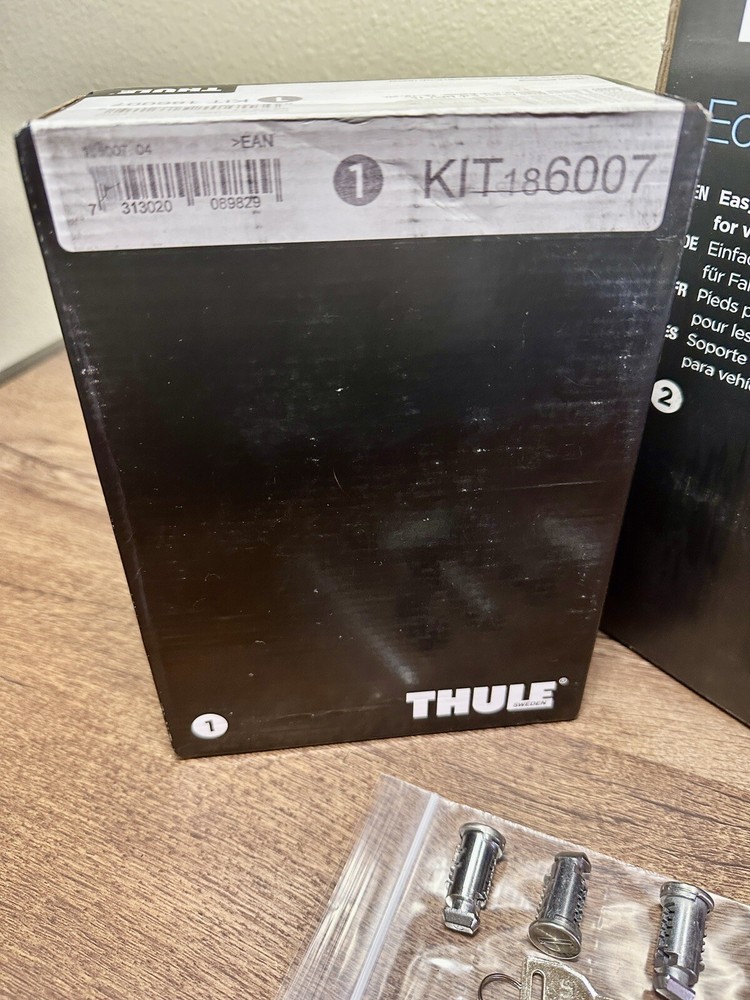 Thule Edge Flush Rail Foot Pack 720601 + Thule Kit 186007 + Thule Locks (BUNDLE)
