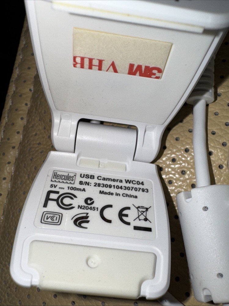 Hercules Ubisoft USB Camera PC, Mac, Game Consoles Webcam WC04 White