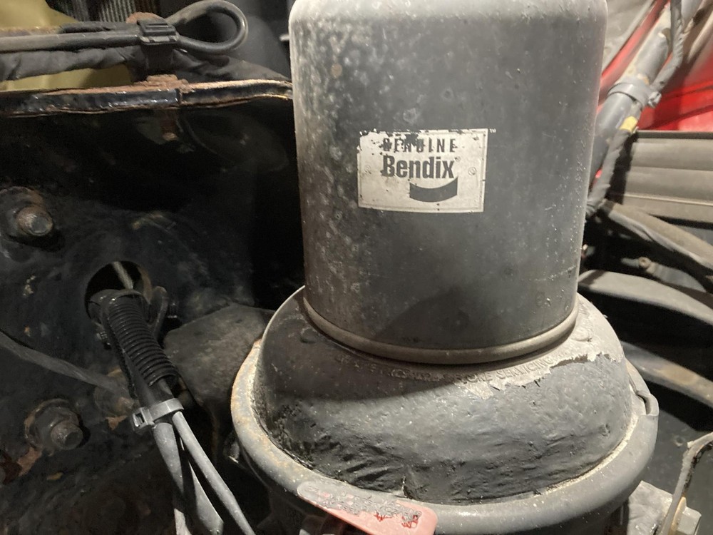 Bendix AD-9SI Air Dryer - Used