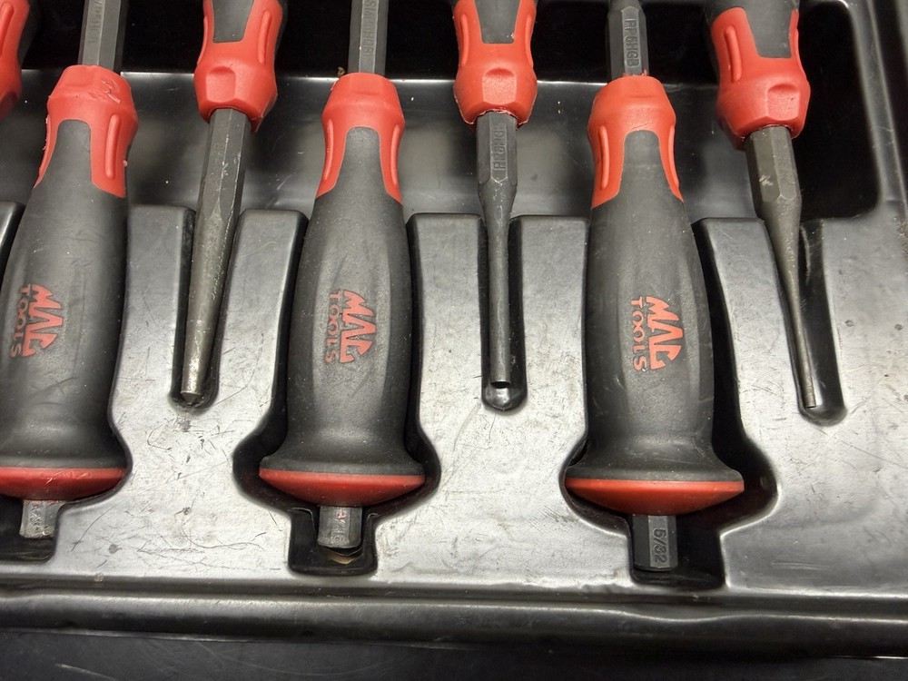 MAC TOOLS PCHG10SB 10-PC MOLDED GRIP PUNCH AND CHISEL SET