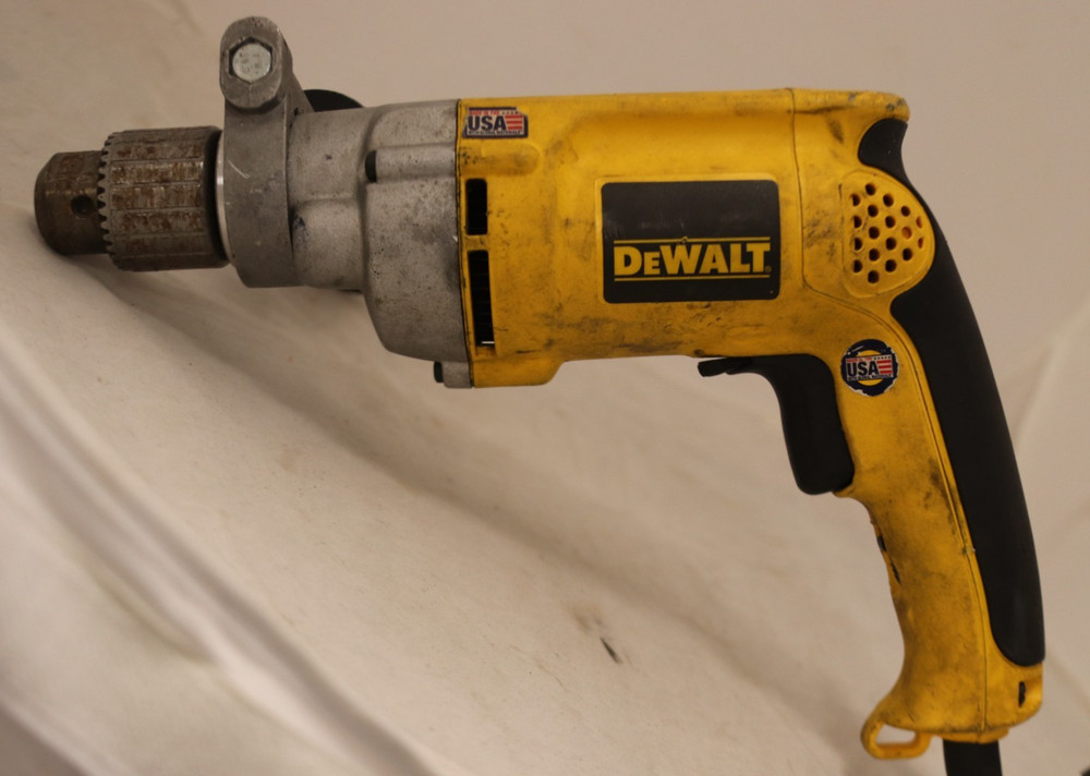 DEWALT DW235G Variable Speed Corded Drill