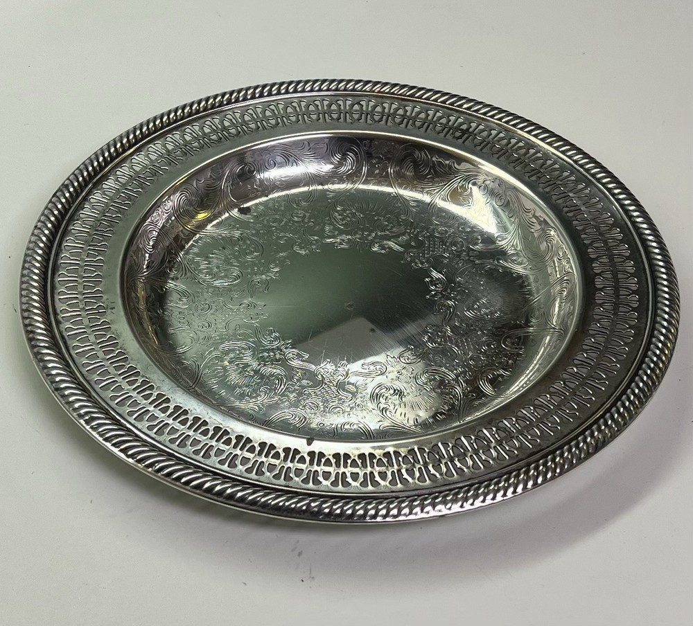 International Silver Co Round Silverplate Pierced Gallery Serving Plate 10.25”