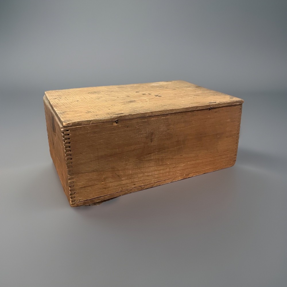 ANTIQUE MASON'S CHALLENGE BLACKING STORE DISPLAY WOOD BOX