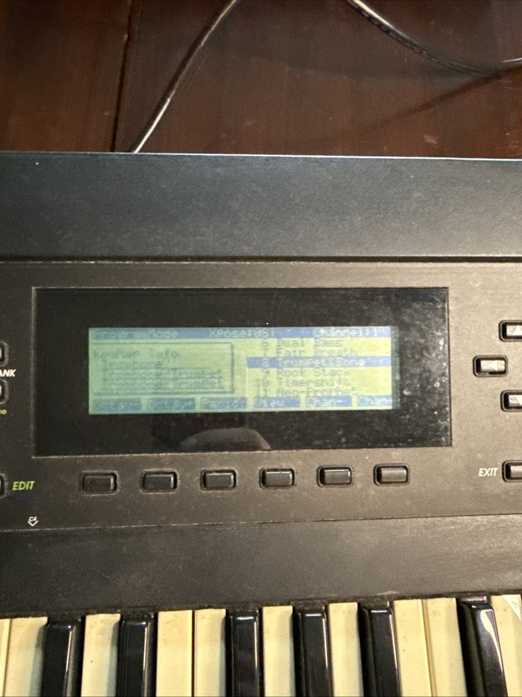 Kurzweil K2000 VAST Variable Architecture Synthesis Technology Keyboard Works