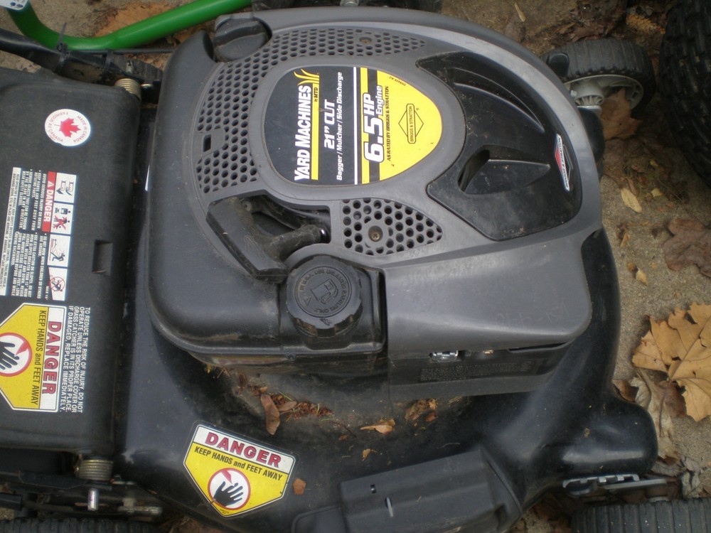 yardmachines, mtd Briggs & Stratton Quantum primer engine for lawnmower vgc