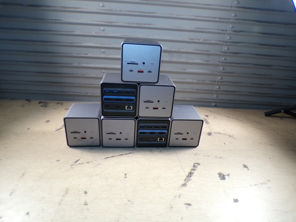 X7 TOBENONE UDS032 USB C DOCKING STATION