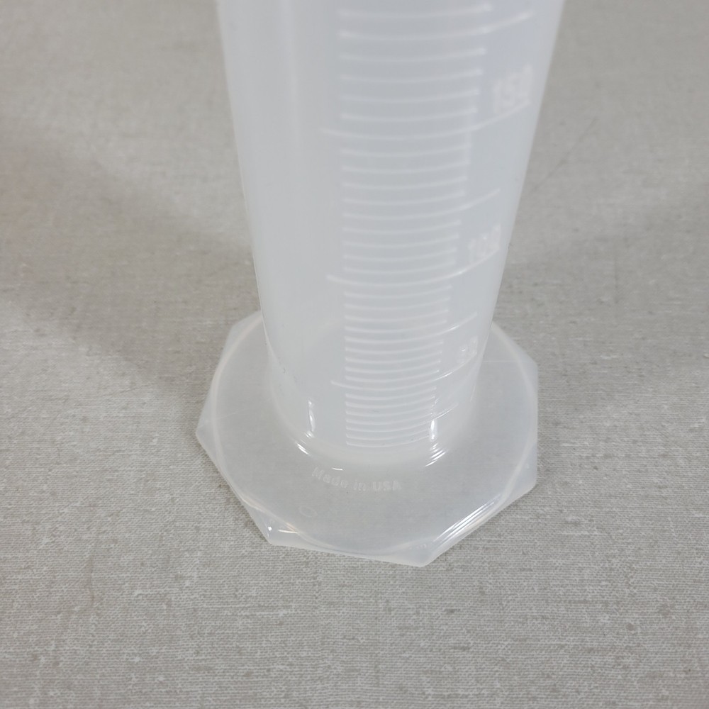 500 mL Graduated Cylinder With Hex Base Clear Plastic Polypropylene