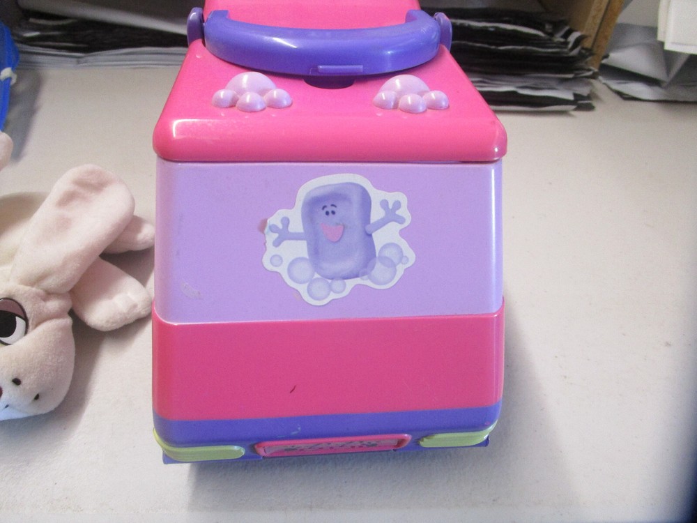 Vintage Pound Puppies Circus Van 1995