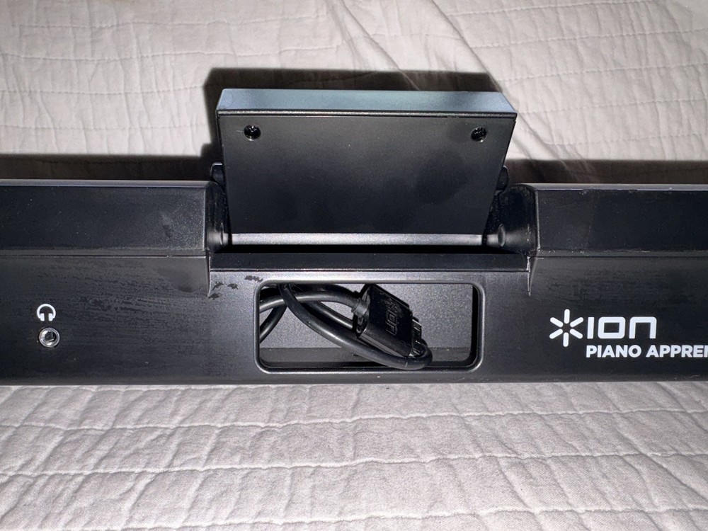 ION Piano Apprentice 25-Key Lighted iPad/iPhone Keyboard