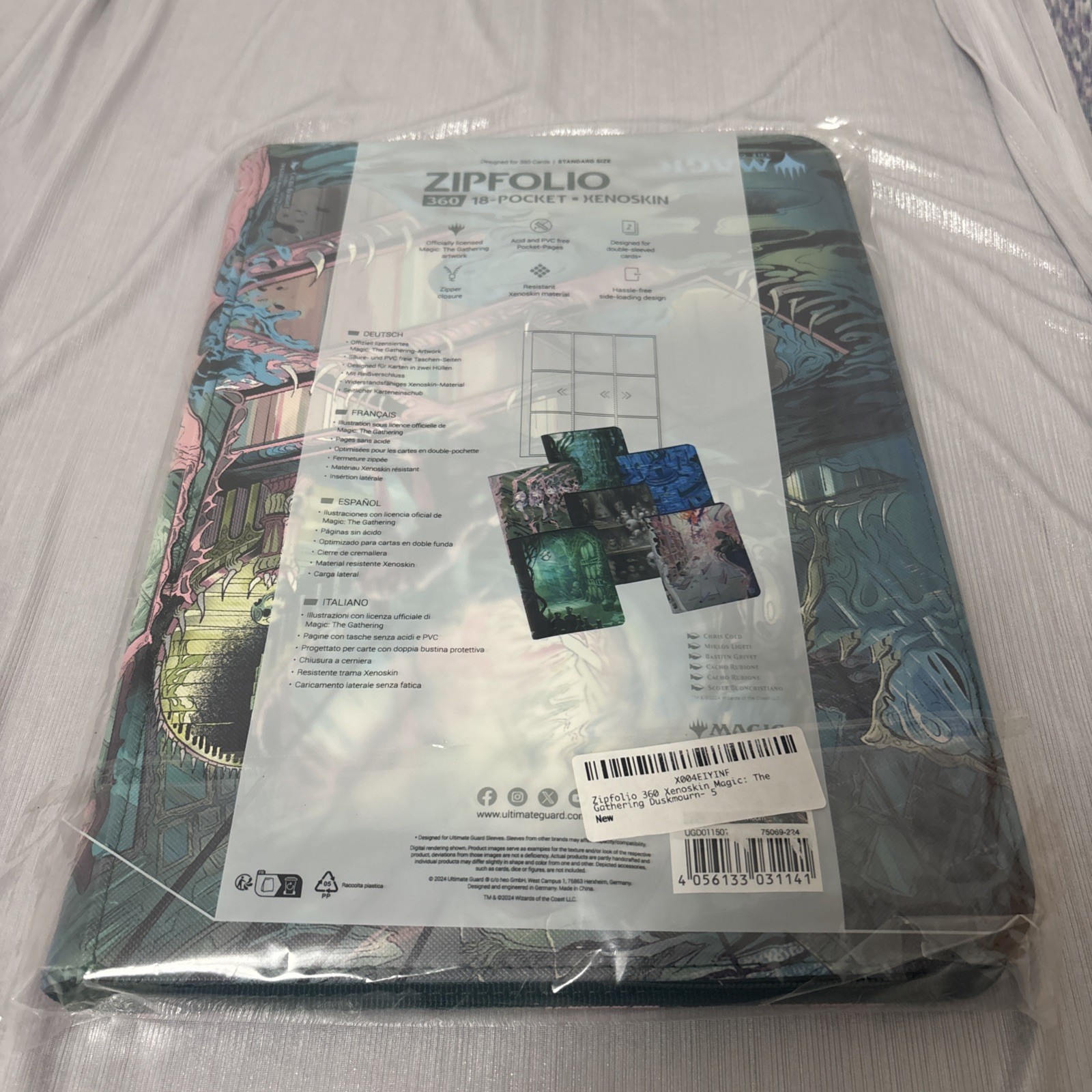 Xenoskin Zipfolio 360: Magic: The Gathering - Duskmourn Series - Mirror Room