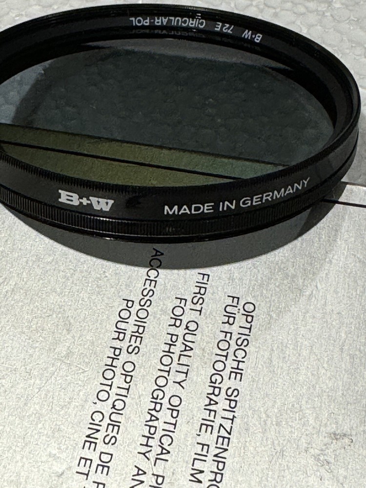 Schneider B+W 72mm Circular Polarizer 72E in case