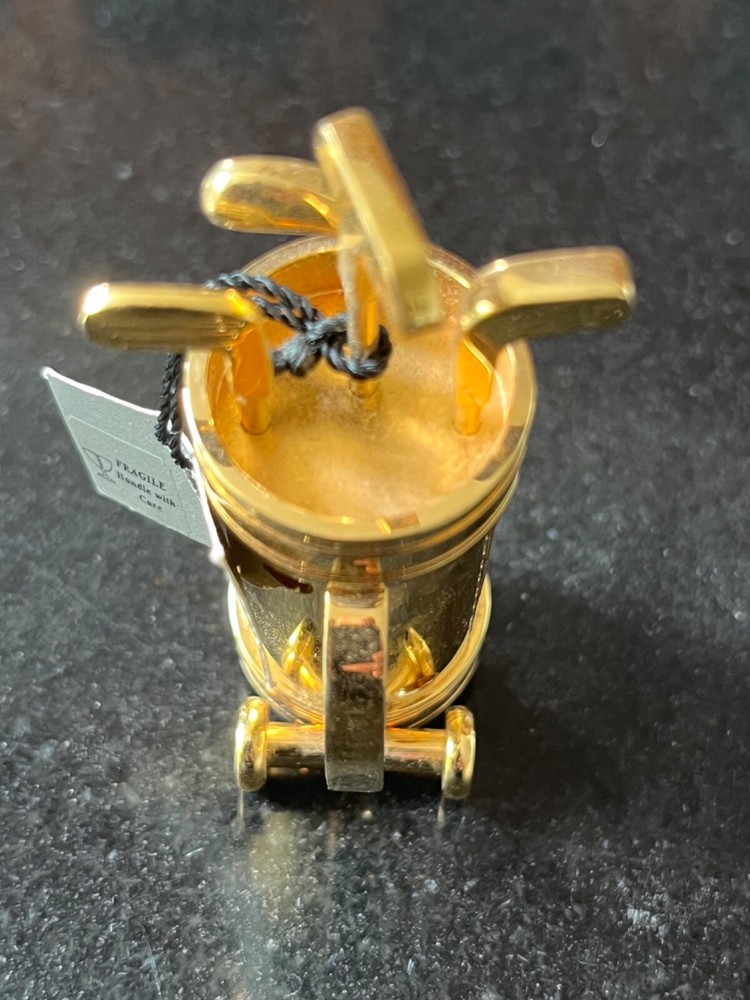 Mappin & Webb Golf themed solid brass desk clock, 3 1/8" high