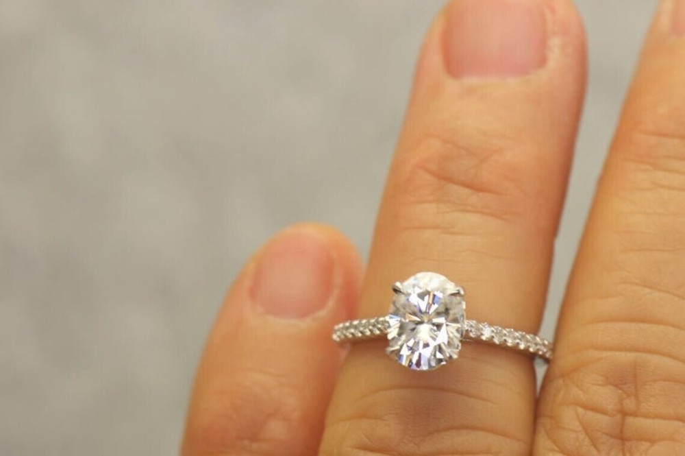 2.80 Ct Oval Shape White Diamond Lab-Created Wedding Ring 925 Sterling Silver