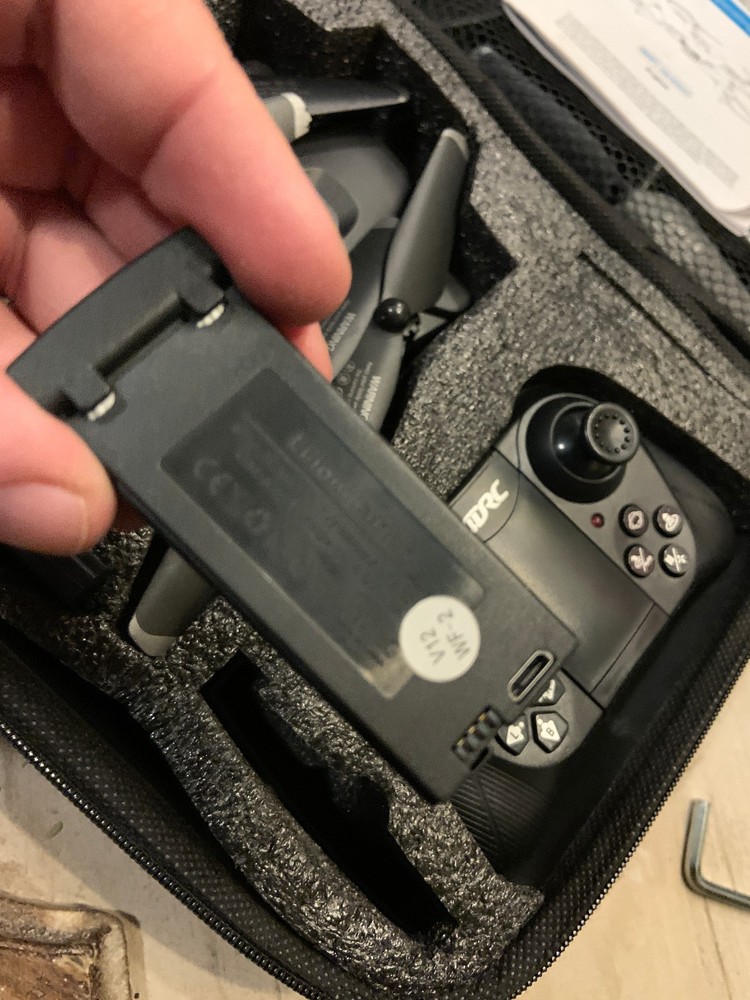 4DRC 4D-V12 Drone / quadchopter in case