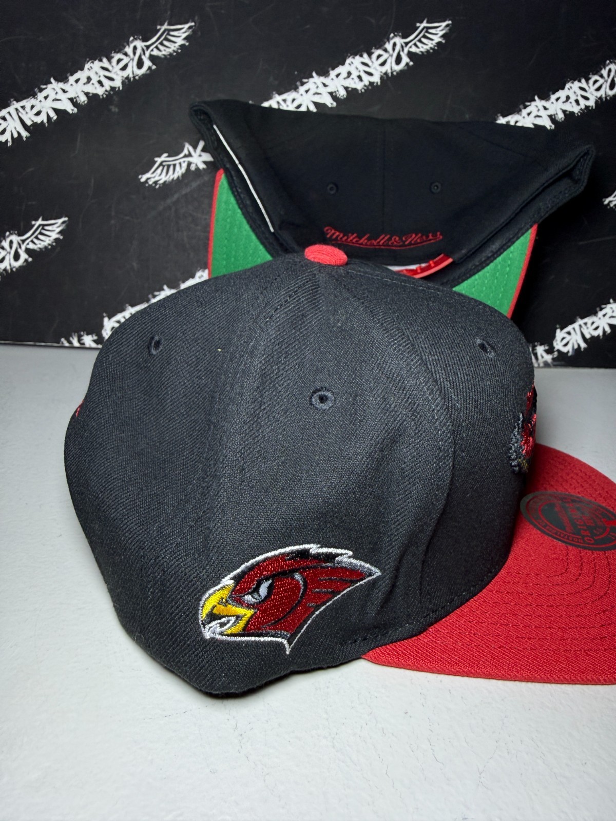 NEW Mitchell & Ness Atlanta Hawks HWC Retro Logo Black Red Snapback Hat NWT