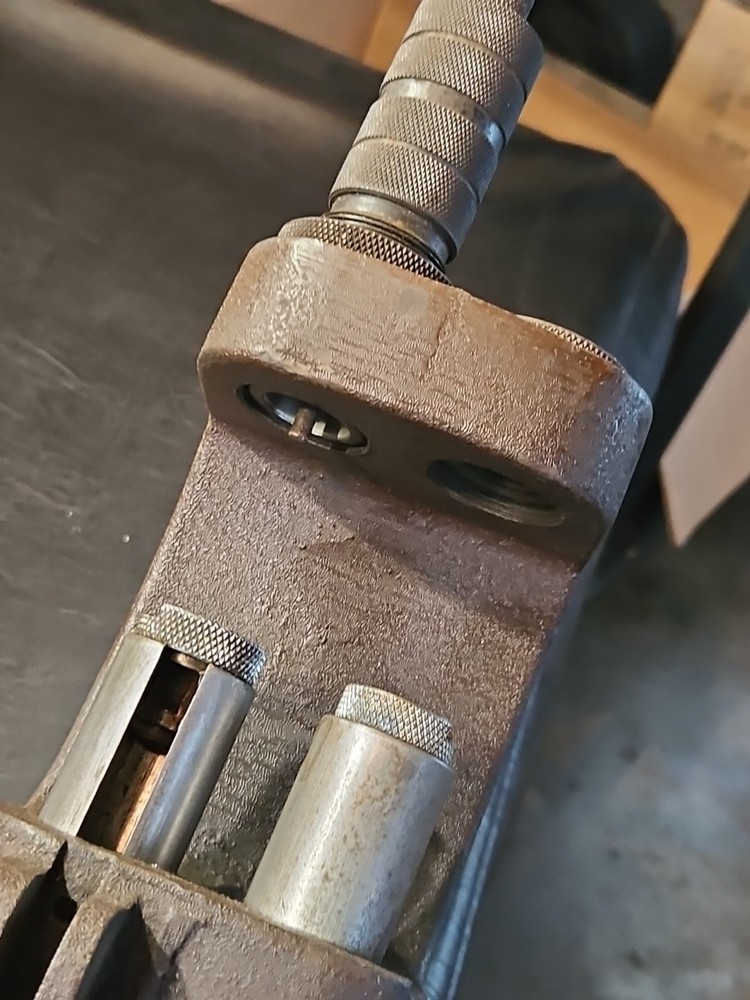 **Bundle** HERTER'S SUPER MODEL 81 Double Head Reloading Press With Dies