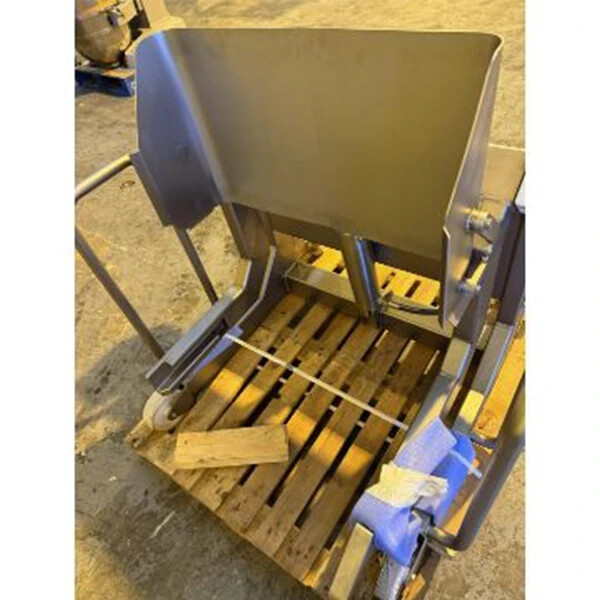 CM Process Solutions dump buggy lifter tipper