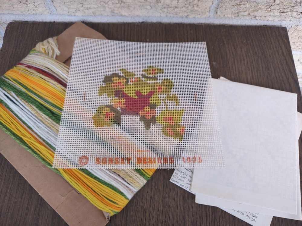 Needle pointers Needlepoint Kit Sunset 5336 5 x 5 Begonia No Frame Open Package
