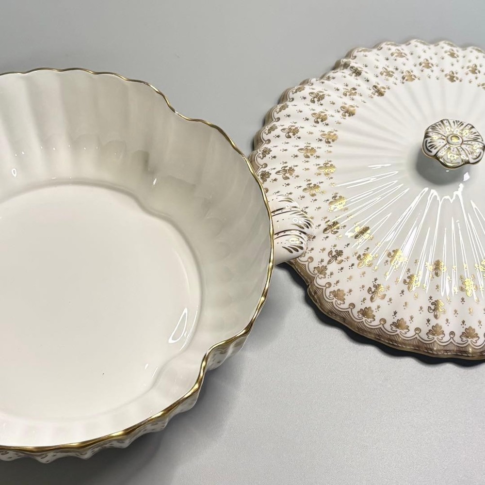 Spode Fleur de Lys Gold Covered Vegetable Serving Bowl with Lid