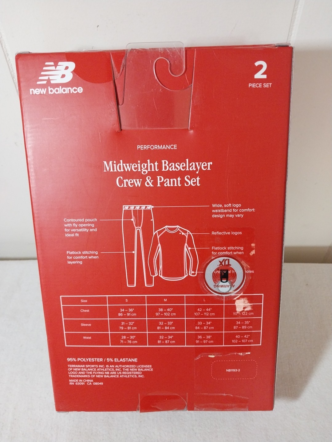 2-Piece Set New Balance Midweight Base Layer Crew / Pant Men Medium Black SEALED