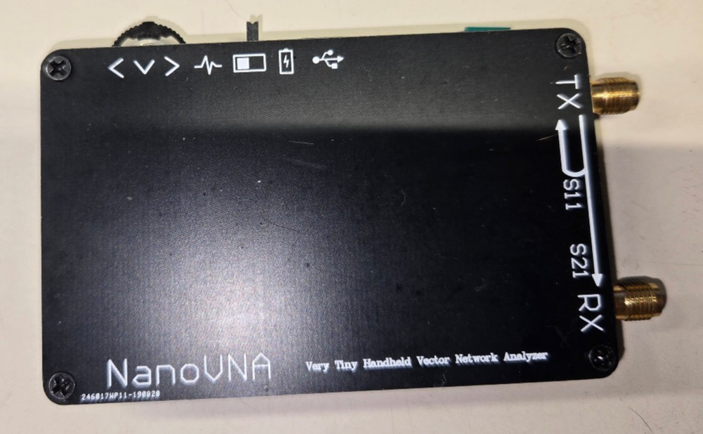 Very Tiny Handheld Vector Network Analyzer NanoVNA style