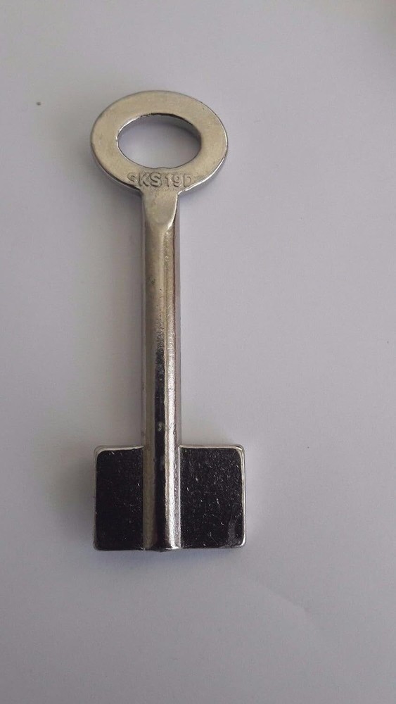 SKS19D /Safe Key blank