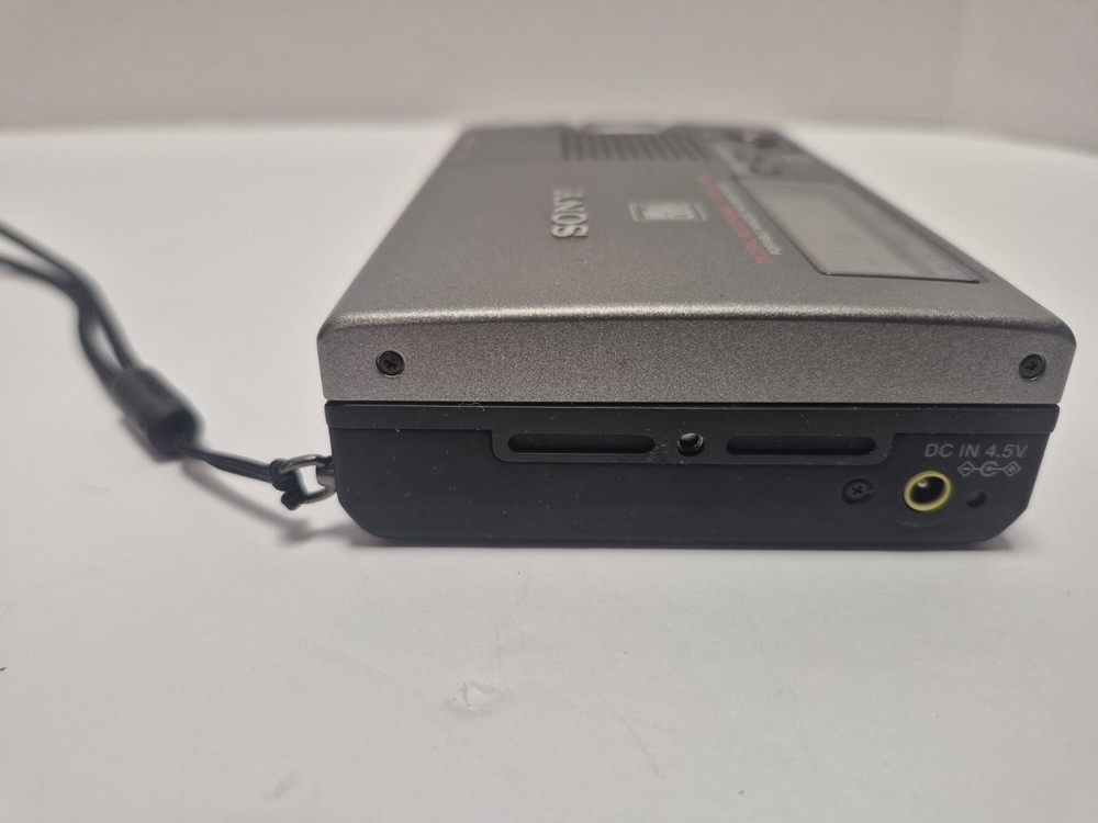 VINTAGE, Sony Portable MicroDisc Digital recorder Model MZ-B3.