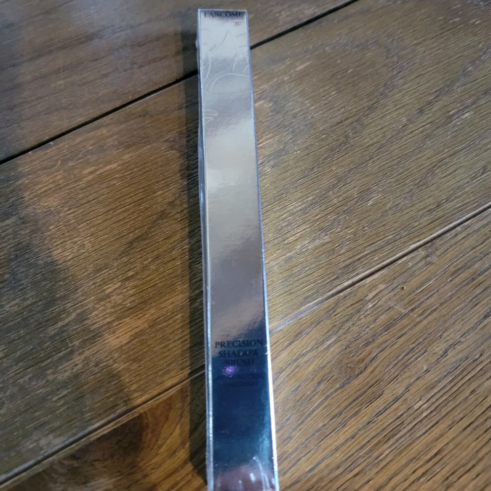 New Lancôme Precision Shadow Brush #12