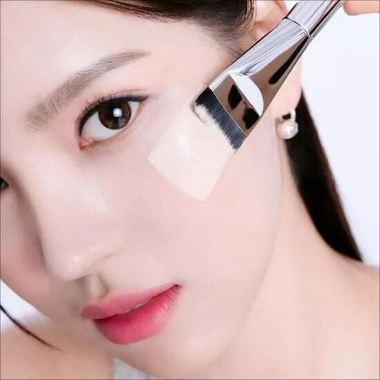 WAKEMAKE Spatula Wide Foundation Brush 1ea