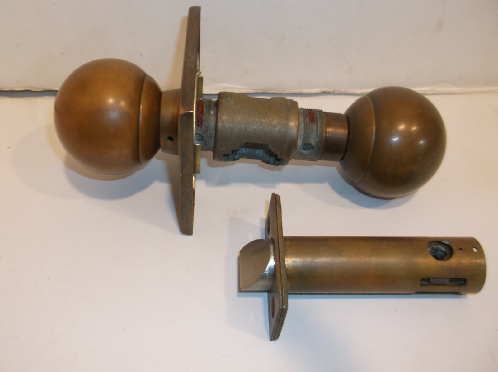 VINTAGE SARGENT DOOR KNOB & SPRING LATCH #7 804 H Interior Door