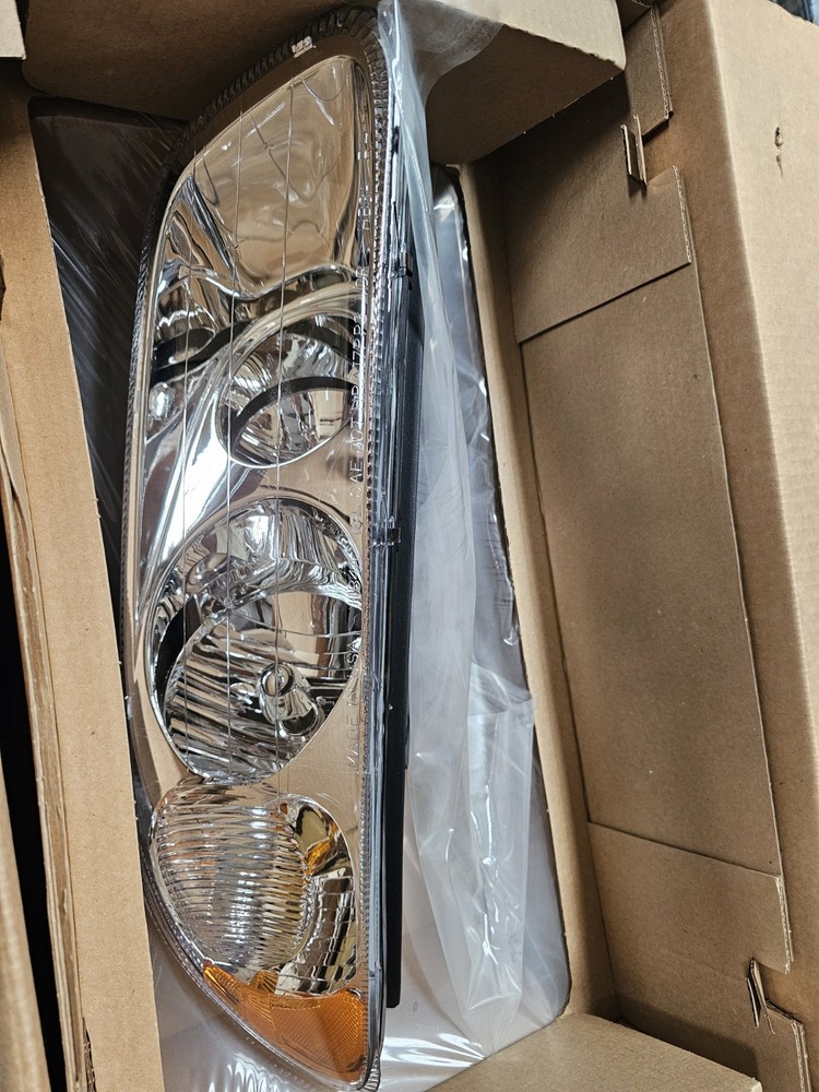 Mack OEM Right Side Passenger Headlight Headlamp Assembly
