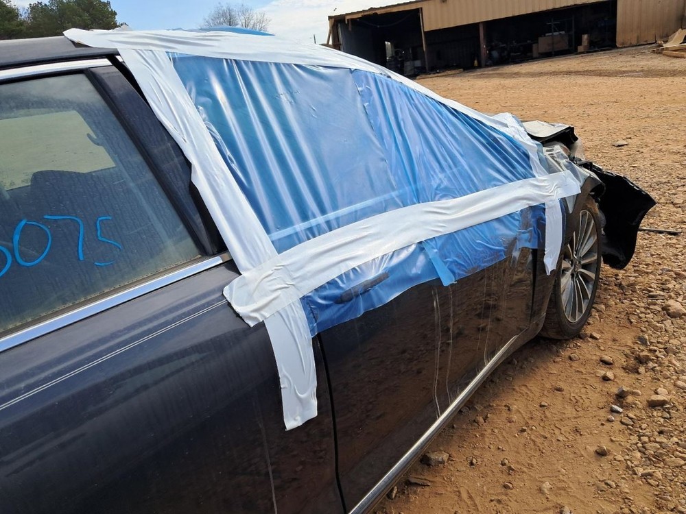 CADENZA 2017 Glove Box 4874971