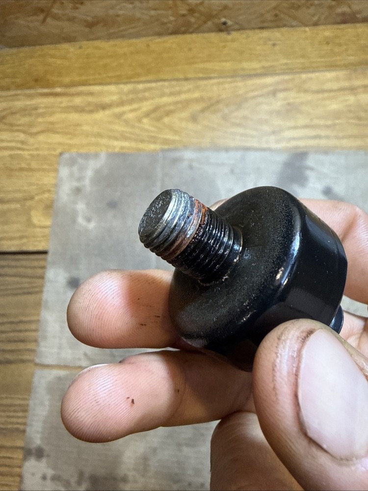 Mercruiser 454 MPI spark plug knock sensor 805544T