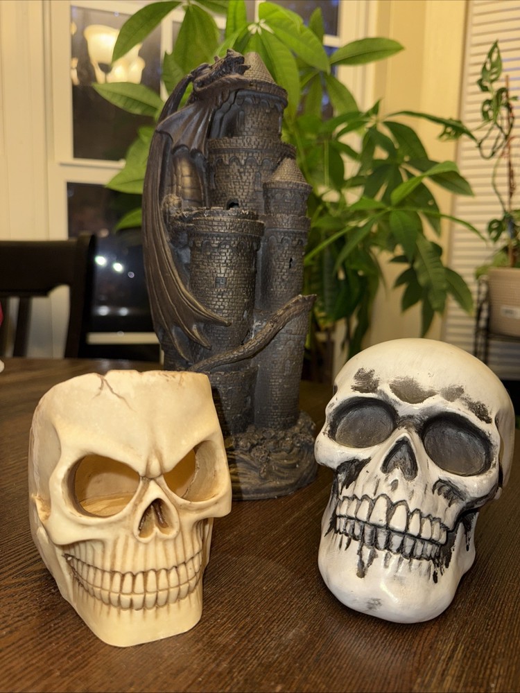Skulls & Dragon Decoration