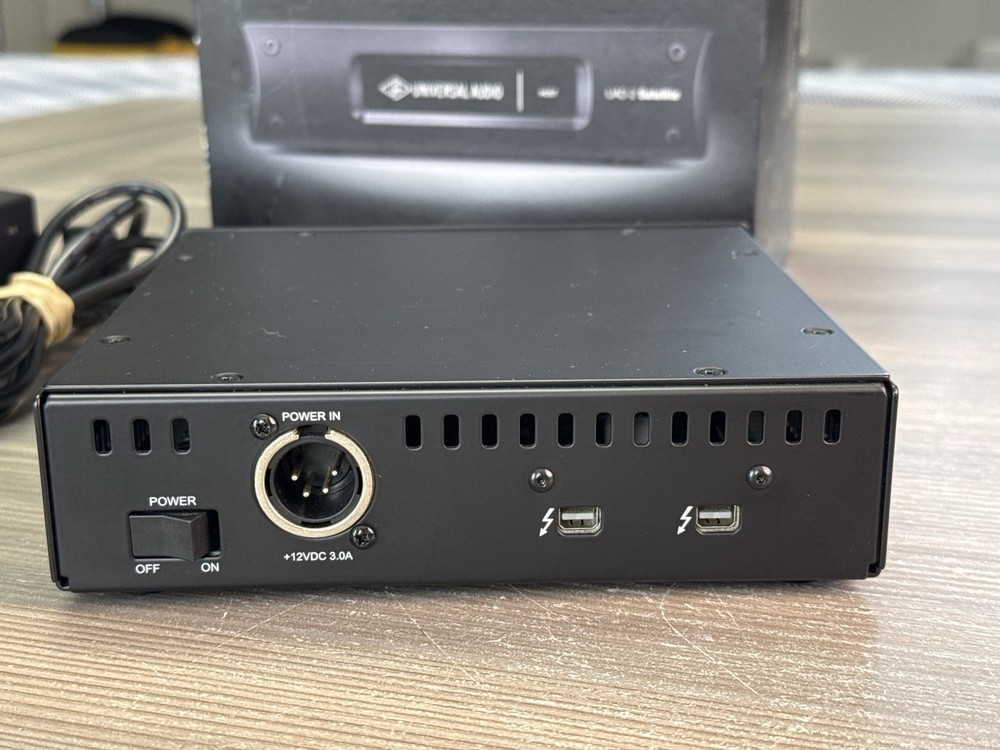 UAD-2 Satellite Thunderbolt DSP Accelerator Quad-Core w/ Box