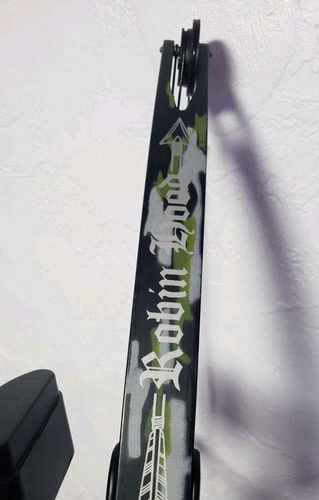 Robin Hood Compound Bow and Archery Target