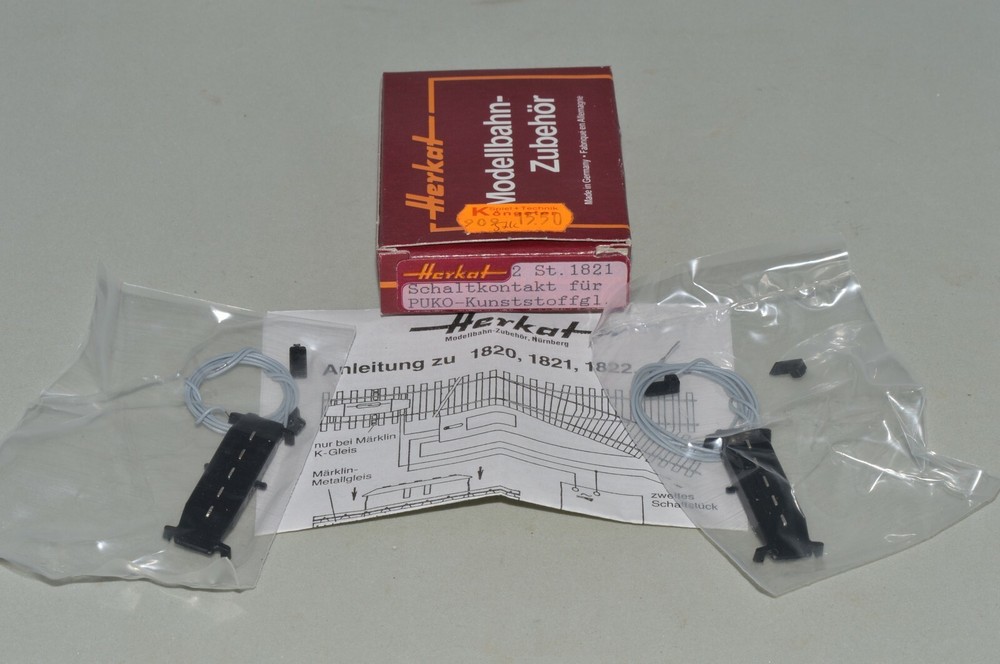 Herkat #1821 Switch Contacts for Plastic Track Z Scale (2 Pieces)